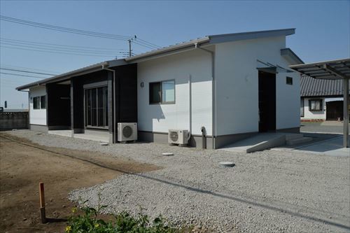平屋のシンプルな外観
