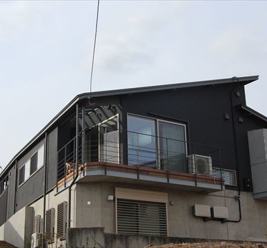 片流れ屋根の外観